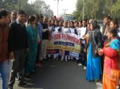 girls come rohtak for saving the girl compain